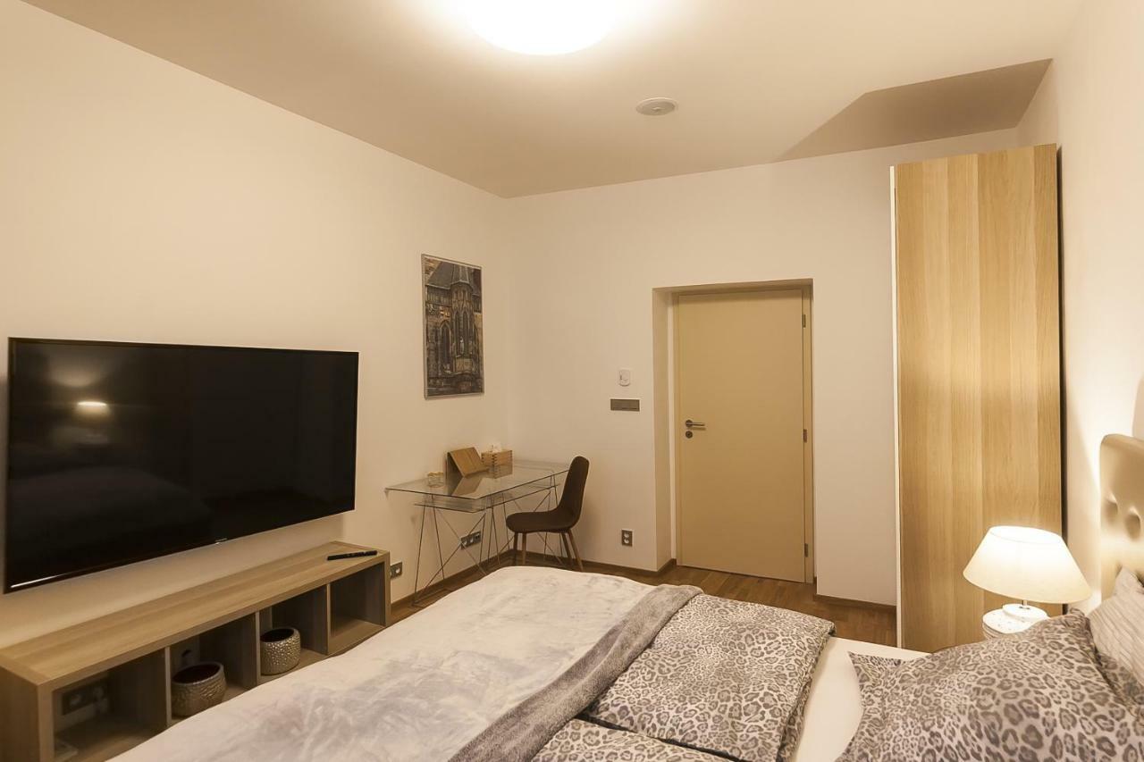 Expat House Apartament Praga