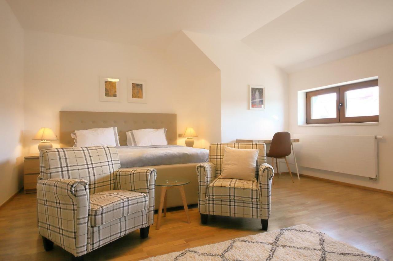 Expat House Apartament *